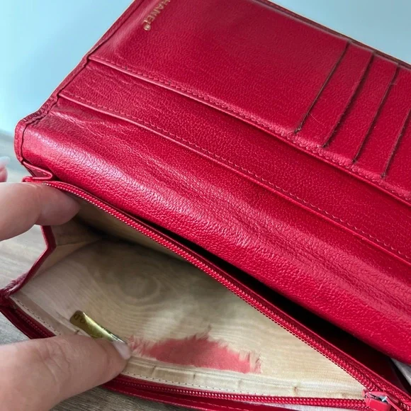 EUC Chanel Red Leather Bifold Wallet with CC Emblem - Picture 9 of 9